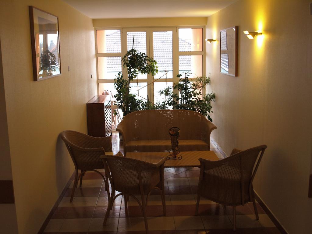 Marben Panzio Bed & Breakfast Hegyko Bagian luar foto