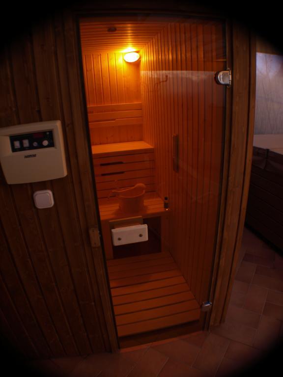 Marben Panzio Bed & Breakfast Hegyko Bagian luar foto