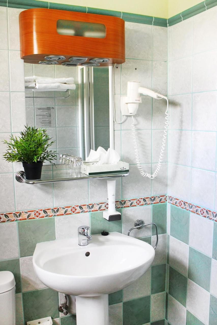 Marben Panzio Bed & Breakfast Hegyko Bagian luar foto