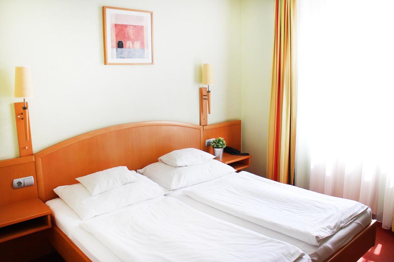 Marben Panzio Bed & Breakfast Hegyko Bagian luar foto