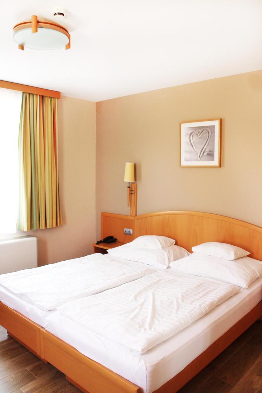 Marben Panzio Bed & Breakfast Hegyko Bagian luar foto