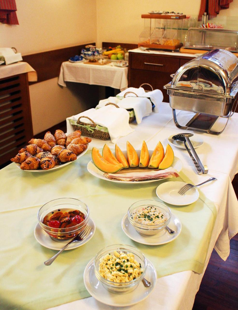 Marben Panzio Bed & Breakfast Hegyko Bagian luar foto